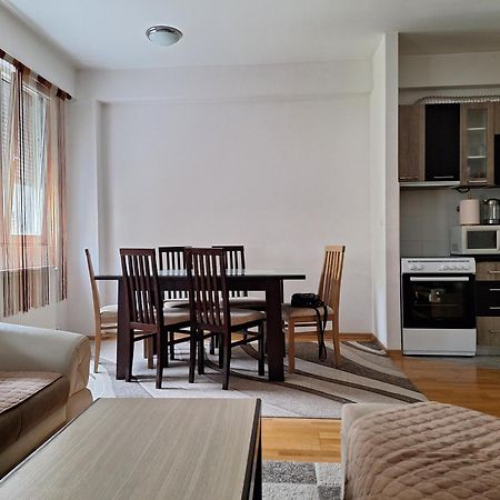 Metropolis Skopje Apartments מראה חיצוני תמונה